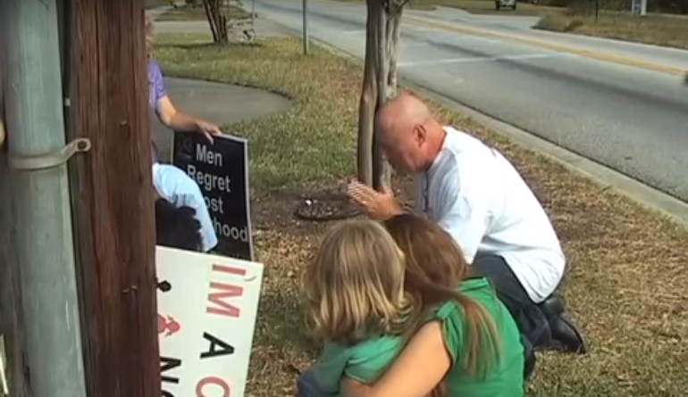 Rusty Thomas at Planned Parenthood Orlando – October 2010